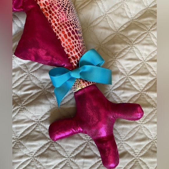 Play Imagine Pink Dinosaur Costume Cape - Picture 5 of 6